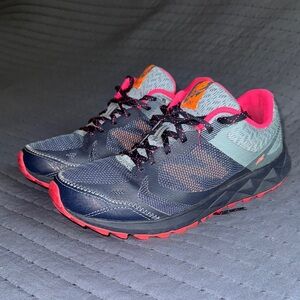 New Balance Pink and Blue Athletic Shoes for Trail Running